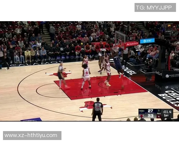 飞虎出击!锡安惊艳单臂补扣文班无奈成背景板未能起跳 飞虎出击!锡安惊艳单臂补扣文班无奈成背景板未能起跳